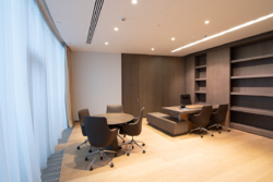   IQ Business Center  11