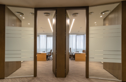   IQ Business Center  13