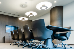   IQ Business Center  4