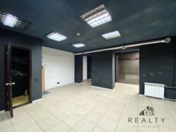 Приміщення з окремим входом на 12 квітня фото 5 Приміщення з окремим входом на 12 квітня фото 5