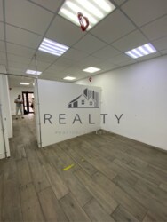 Здам приміщення в районі ТЦ Україна фото 13 Здам приміщення в районі ТЦ Україна фото 13