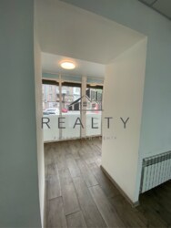 Здам приміщення в районі ТЦ Україна фото 2 Здам приміщення в районі ТЦ Україна фото 2