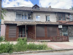 Приміщення з окремим входом на 12 квітня фото 1 Приміщення з окремим входом на 12 квітня фото 1