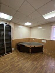 Офісне приміщення у р-ні 12 квітня фото 3 Офісне приміщення у р-ні 12 квітня фото 3