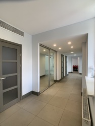 Печерсь, шоу-рум, салон, офіс 104 кв.м, окремий вхід фото 11 Печерсь, шоу-рум, салон, офіс 104 кв.м, окремий вхід фото 11