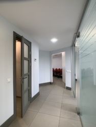 Печерсь, шоу-рум, салон, офіс 104 кв.м, окремий вхід фото 4 Печерсь, шоу-рум, салон, офіс 104 кв.м, окремий вхід фото 4