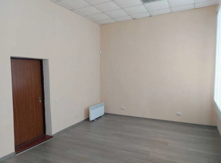 Здаються офісні приміщення від 22 - 48 кв.м. Ближне Замостя. Ремонт. фото 1 Здаються офісні приміщення від 22 - 48 кв.м. Ближне Замостя. Ремонт. фото 1