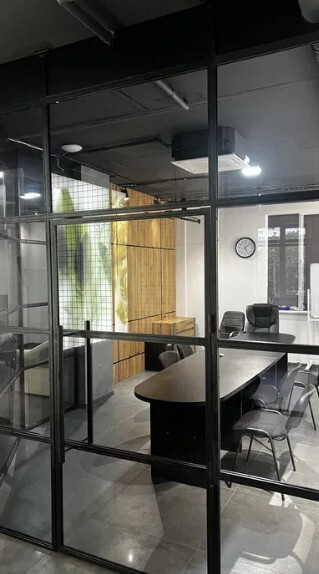 Здається офісне приміщення 178 кв.м. и 100 кв.м. Замостянський район. фото 1 Здається офісне приміщення 178 кв.м. и 100 кв.м. Замостянський район. фото 1