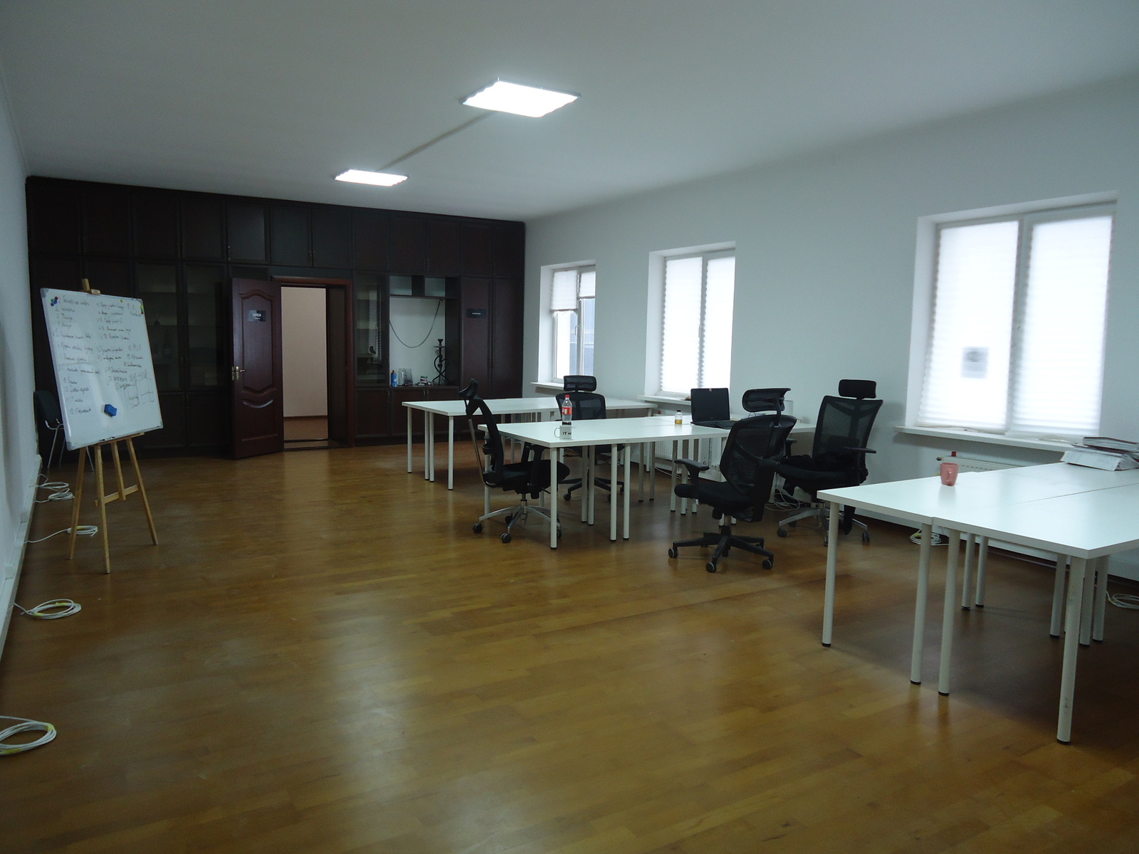 Здається в оренду приміщення комерційного призначення, загальною площею 134 м2, р-ні 'Вишенька' фото 1 Здається в оренду приміщення комерційного призначення, загальною площею 134 м2, р-ні 'Вишенька' фото 1