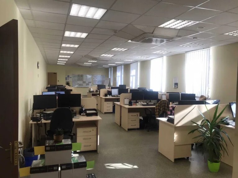 Здаються кімнати від 12 до 30 кв.м. Центр міста. фото 1 Здаються кімнати від 12 до 30 кв.м. Центр міста. фото 1