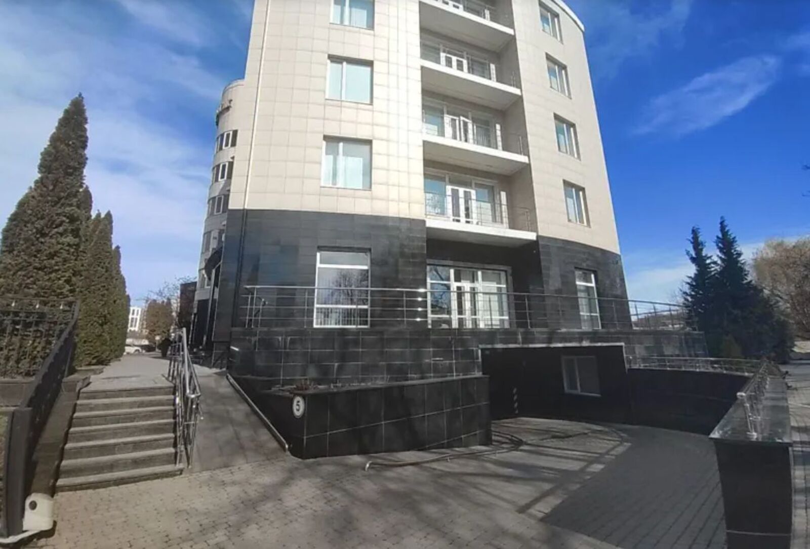 Оренда офісного приміщення на вул. Праведників світу. Ремонт. фото 1 Оренда офісного приміщення на вул. Праведників світу. Ремонт. фото 1