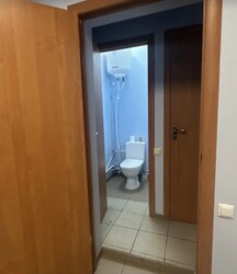 Здається 1 кабінет зала в офісній будівлі. Невелика ціна. Гарний стан. фото 5 Здається 1 кабінет зала в офісній будівлі. Невелика ціна. Гарний стан. фото 5