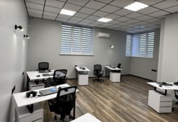 Здається комерційне приміщення 108 кв.м. ЖК Родинний маєток. Центр фото 1 Здається комерційне приміщення 108 кв.м. ЖК Родинний маєток. Центр фото 1