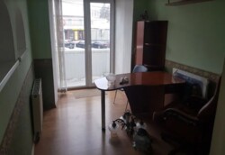 Здається офісне приміщення в центрі міста. 60 кв.м. Ремонт. фото 3 Здається офісне приміщення в центрі міста. 60 кв.м. Ремонт. фото 3