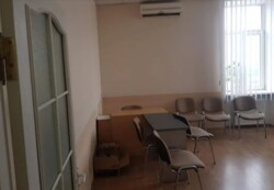 Здається офісне приміщення в центрі міста. 60 кв.м. Ремонт. фото 10 Здається офісне приміщення в центрі міста. 60 кв.м. Ремонт. фото 10