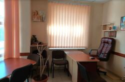 Оренда офісного приміщення на вул. Політехнічна, ремонт, площа 32 кв.м. фото 8 Оренда офісного приміщення на вул. Політехнічна, ремонт, площа 32 кв.м. фото 8