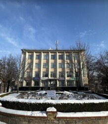 Здається 1 кабінет зала в офісній будівлі. Невелика ціна. Гарний стан. фото 1 Здається 1 кабінет зала в офісній будівлі. Невелика ціна. Гарний стан. фото 1