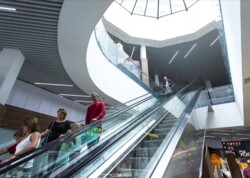 Здається комерційне приміщення в р-ні Вишенька. ТРЦ. 233 кв.м. фото 3 Здається комерційне приміщення в р-ні Вишенька. ТРЦ. 233 кв.м. фото 3