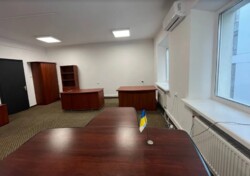 Здається офісне приміщення 35 кв.м. в р-ні Вишенька. фото 3 Здається офісне приміщення 35 кв.м. в р-ні Вишенька. фото 3