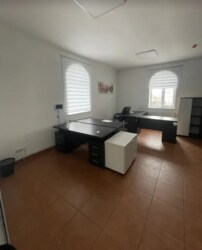 Здається офісне приміщення 200 кв.м. в Центрі міста. фото 16 Здається офісне приміщення 200 кв.м. в Центрі міста. фото 16