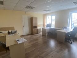 Оренда офісу по вул. 600-річчя (біля ТЦ Мегамол) фото 4 Оренда офісу по вул. 600-річчя (біля ТЦ Мегамол) фото 4