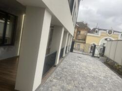 Оренда офісного приміщення 200 кв.м. Центр міста Фасад. Ремонт. фото 1 Оренда офісного приміщення 200 кв.м. Центр міста Фасад. Ремонт. фото 1