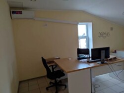 Здається офісне приміщення 198 кв.м. Ремонт фото 6 Здається офісне приміщення 198 кв.м. Ремонт фото 6