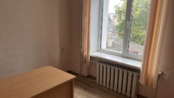 Здається 2 кабінети в офісній будівлі. Невелика ціна. Гарний стан. фото 2 Здається 2 кабінети в офісній будівлі. Невелика ціна. Гарний стан. фото 2