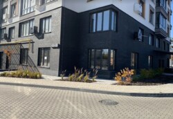 Здається комерційне приміщення 108 кв.м. ЖК Родинний маєток. Центр фото 5 Здається комерційне приміщення 108 кв.м. ЖК Родинний маєток. Центр фото 5