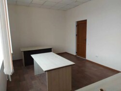 Здаються офісні приміщення від 22 - 48 кв.м. Ближне Замостя. Ремонт. фото 3 Здаються офісні приміщення від 22 - 48 кв.м. Ближне Замостя. Ремонт. фото 3