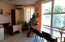 Оренда офісного приміщення на вул. Політехнічна, ремонт, площа 32 кв.м. фото 9 Оренда офісного приміщення на вул. Політехнічна, ремонт, площа 32 кв.м. фото 9