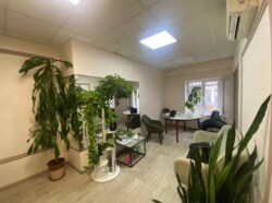 Здається офісне приміщення площею 60 кв.м. на ближньому Замості фото 1 Здається офісне приміщення площею 60 кв.м. на ближньому Замості фото 1