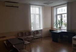 Здається офісне приміщення в центрі міста. 60 кв.м. Ремонт. фото 11 Здається офісне приміщення в центрі міста. 60 кв.м. Ремонт. фото 11