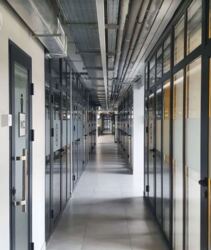 Оренда офісного приміщення на вул. 600-річчя, приміщень - 10, площа від 10 до 38 кв.м. ремонт фото 14 Оренда офісного приміщення на вул. 600-річчя, приміщень - 10, площа від 10 до 38 кв.м. ремонт фото 14