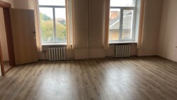 Здається 2 кабінети в офісній будівлі. Невелика ціна. Гарний стан. фото 1 Здається 2 кабінети в офісній будівлі. Невелика ціна. Гарний стан. фото 1