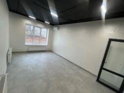 Оренда офісного приміщення 200 кв.м. Центр міста Фасад. Ремонт. фото 5 Оренда офісного приміщення 200 кв.м. Центр міста Фасад. Ремонт. фото 5