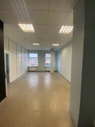 ПЕРША ЛІНІЯ В оренду приміщення по вул. Воскресенська. (ТЦ Viva) фото 1 ПЕРША ЛІНІЯ В оренду приміщення по вул. Воскресенська. (ТЦ Viva) фото 1