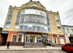 В оренду приміщення по вул. Воскресенська. (ТЦ Viva) фото 1 В оренду приміщення по вул. Воскресенська. (ТЦ Viva) фото 1