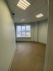 ПЕРША ЛІНІЯ В оренду приміщення по вул. Воскресенська. (ТЦ Viva) фото 2 ПЕРША ЛІНІЯ В оренду приміщення по вул. Воскресенська. (ТЦ Viva) фото 2