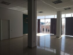 В оренду приміщення по вул. Воскресенська. (ТЦ Viva) фото 2 В оренду приміщення по вул. Воскресенська. (ТЦ Viva) фото 2