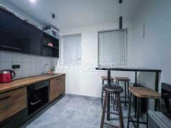 Офіс в оренду на Печерську. Окремий вхід, перший поверх, є генератор фото 8 Офіс в оренду на Печерську. Окремий вхід, перший поверх, є генератор фото 8