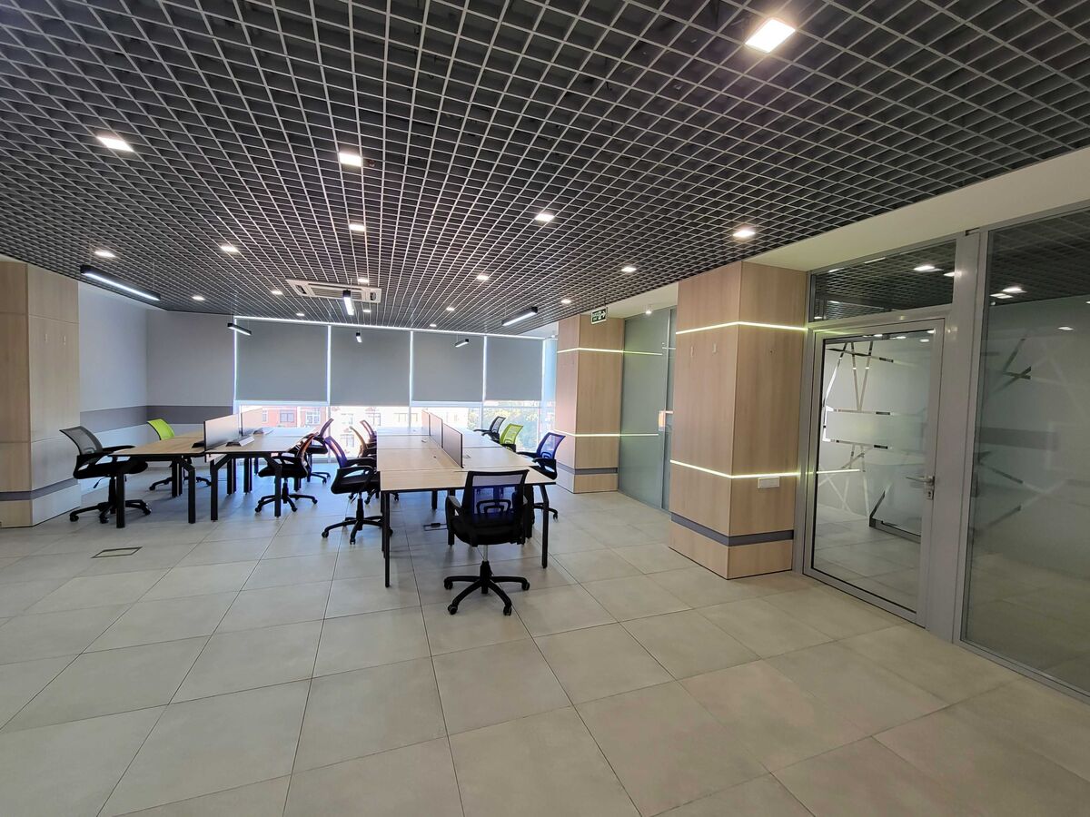  , ,  , open space, 160..  .  1