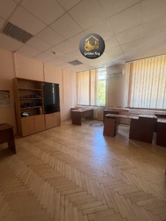 ОРЕНДА ОФІСНОГО ПРИМІЩЕННЯ 33,6м2 , вулиця Євгена Коновальця 31 , Київ .Центр. фото 6 ОРЕНДА ОФІСНОГО ПРИМІЩЕННЯ 33,6м2 , вулиця Євгена Коновальця 31 , Київ .Центр. фото 6