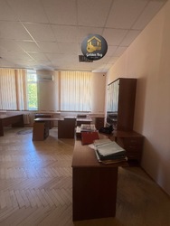 ОРЕНДА ОФІСНОГО ПРИМІЩЕННЯ 33,6м2 , вулиця Євгена Коновальця 31 , Київ .Центр. фото 7 ОРЕНДА ОФІСНОГО ПРИМІЩЕННЯ 33,6м2 , вулиця Євгена Коновальця 31 , Київ .Центр. фото 7