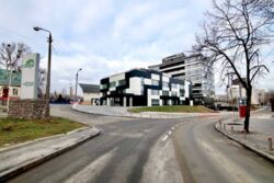 Офіс окремо стояча будівля КПІ Політехнічний інститут 3300 м2 фото 1 Офіс окремо стояча будівля КПІ Політехнічний інститут 3300 м2 фото 1