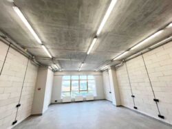 Почайна Бандери автономний офіс 370 м2 Без комісії фото 5 Почайна Бандери автономний офіс 370 м2 Без комісії фото 5