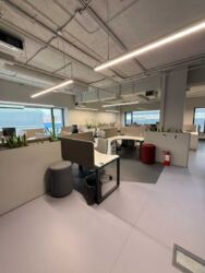 Офіс окремо стояча будівля КПІ Політехнічний інститут 3300 м2 фото 8 Офіс окремо стояча будівля КПІ Політехнічний інститут 3300 м2 фото 8