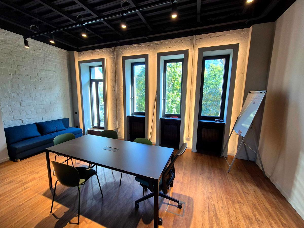 Офіс 245 м² в місті - фото 2