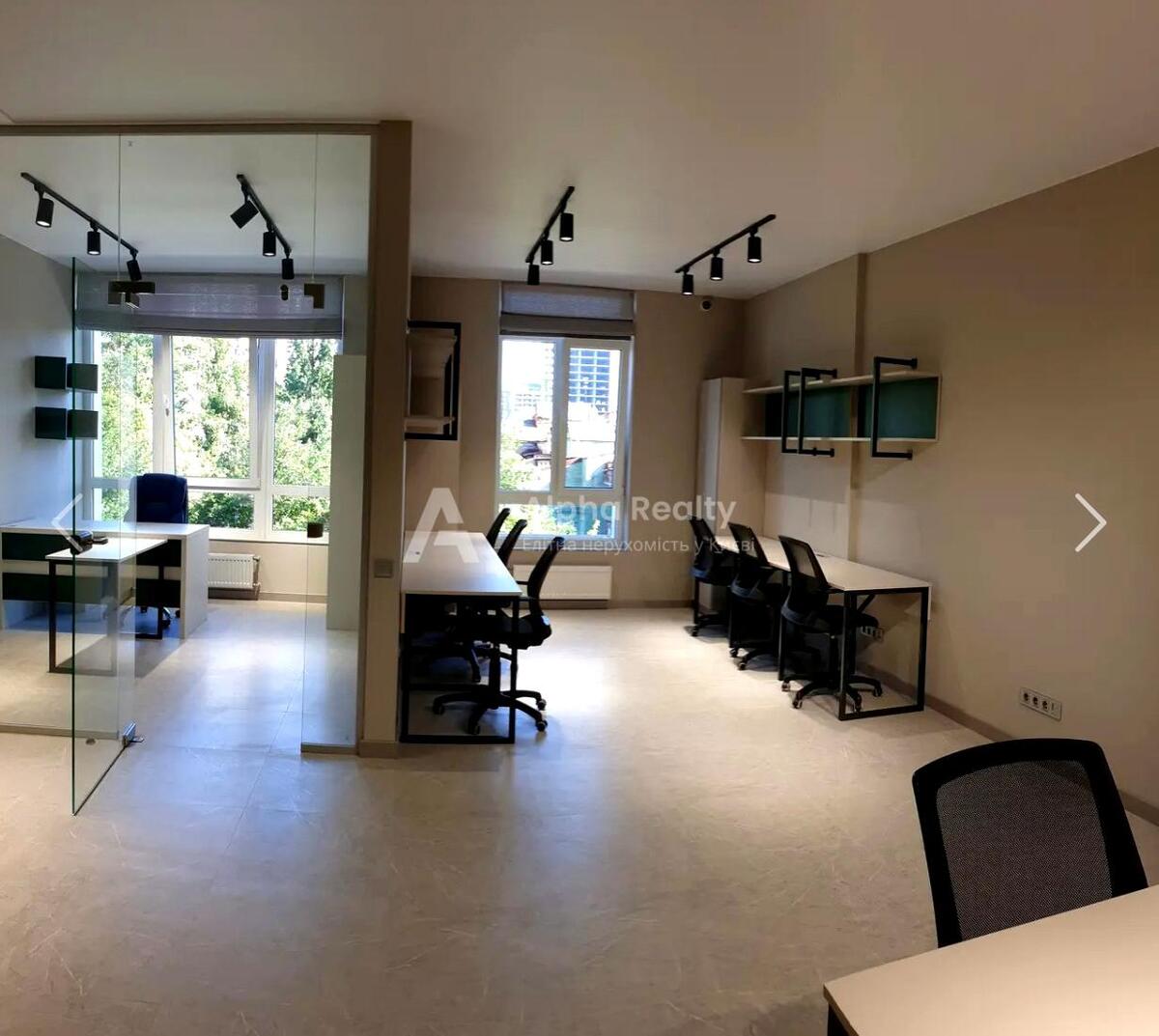 Офіс 57 м² в місті - фото 3