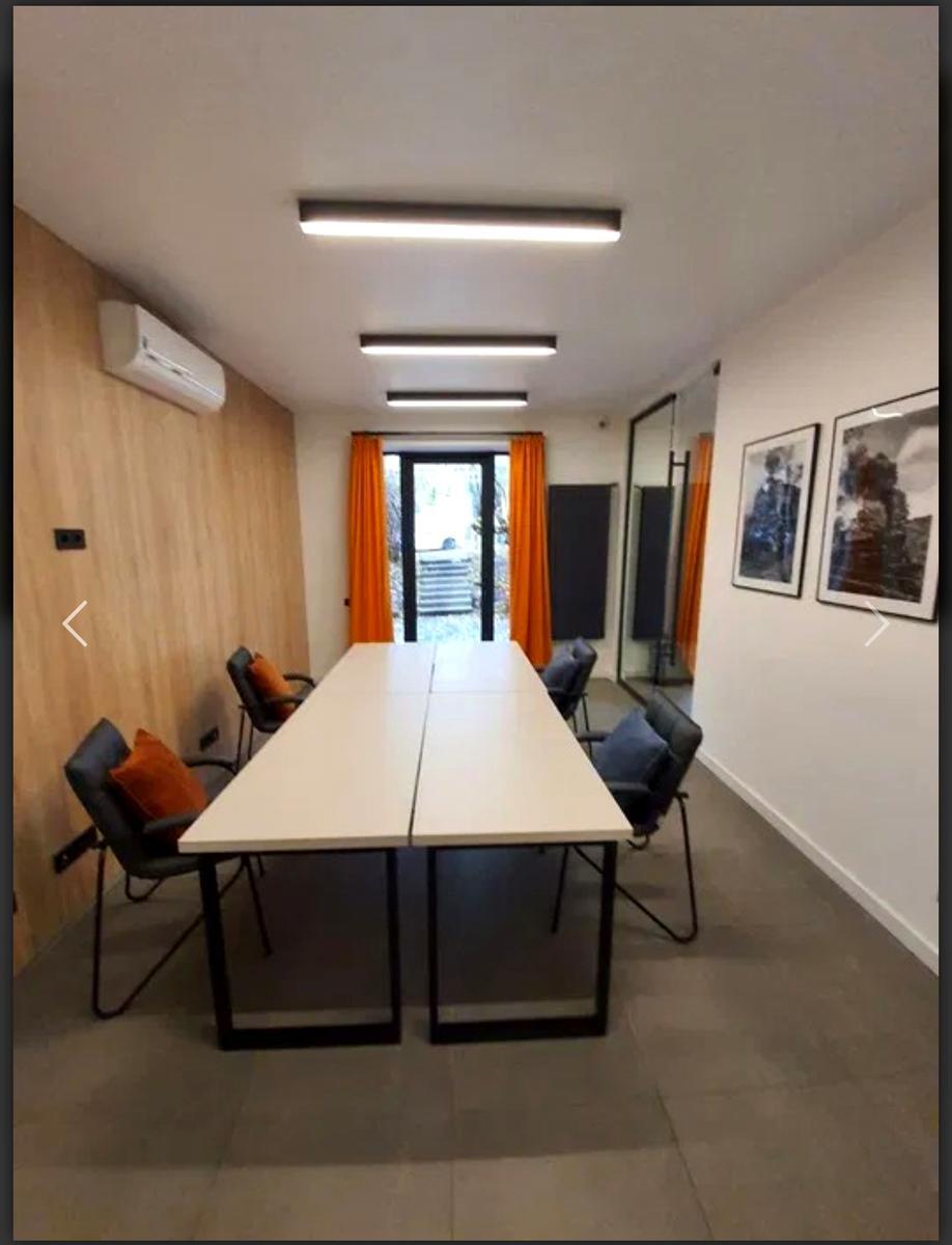 Офіс 60 м² в місті